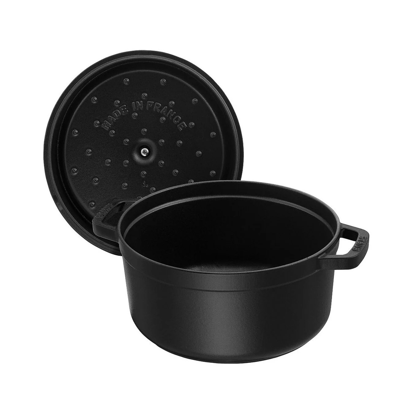 The Mighty 3 Quart Dutch Oven: Your Compact Culinary Powerhouse