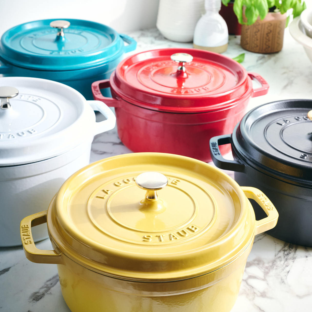The Ultimate Guide to Finding Your Le Creuset 5.5 Dutch Oven on Sale
