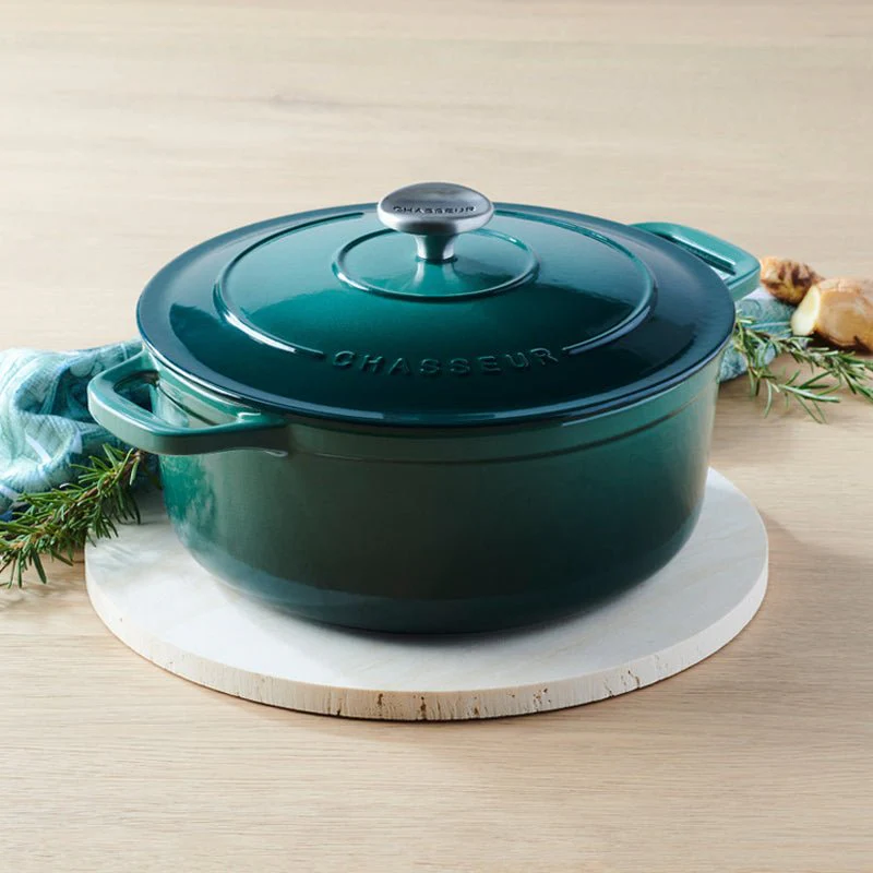 The Ultimate Guide to the 7 Quart Dutch Oven: Your Kitchen’s True Workhorse