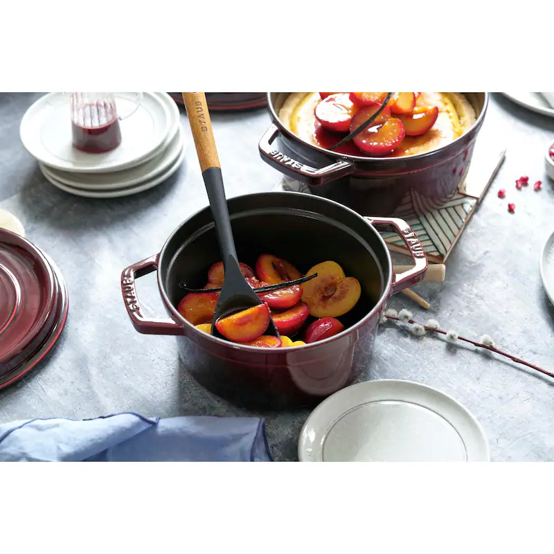 The Versatile 7 Qt Dutch Oven: Your Essential Guide to Big Batch Cooking